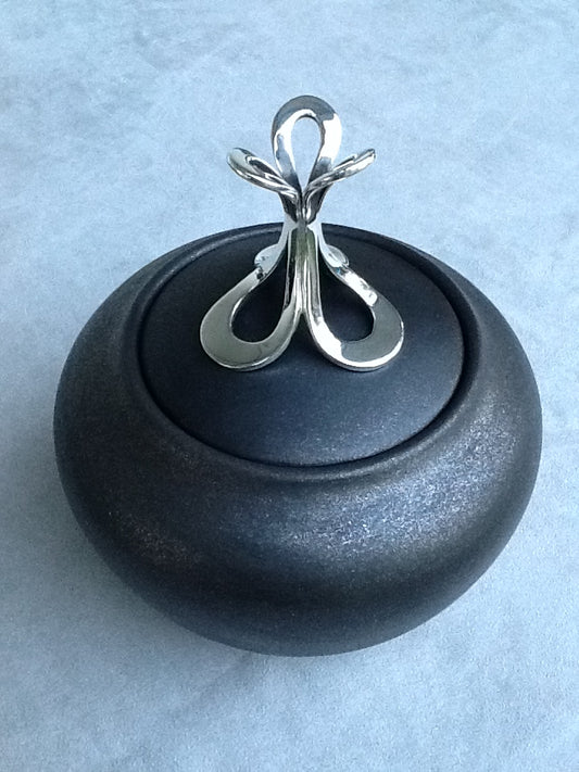 Tri-Flower